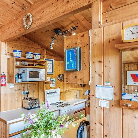 Scandinavian Style Lodge In Rock Wadebridge Esterno foto